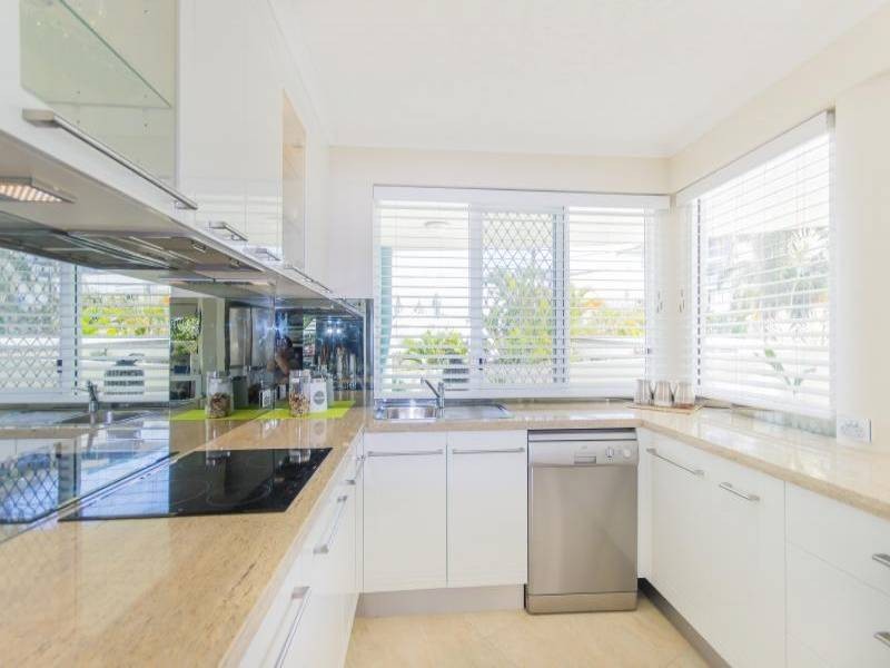 2/63 Lower Gay Terrace, Caloundra QLD 4551