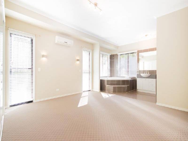 6 Havenhill Court, Murrumba Downs QLD 4503