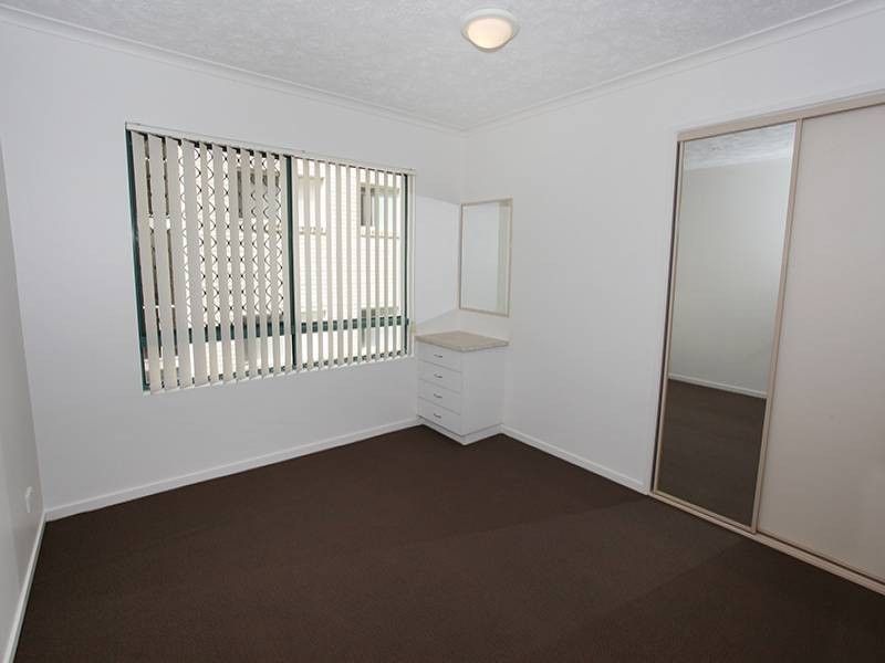 2/62 Edmund Street, Kings Beach QLD 4551