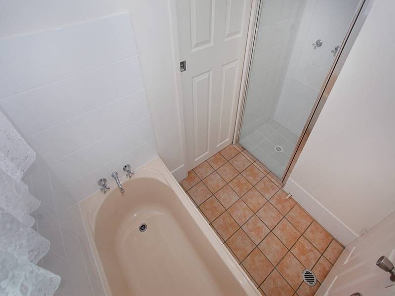 2/62 Edmund Street, Kings Beach QLD 4551