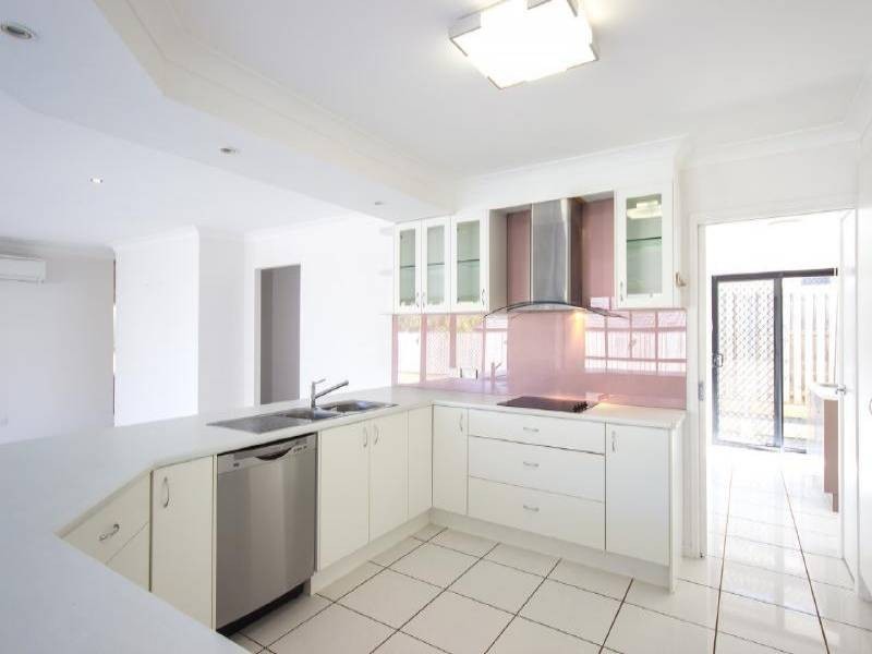 13 Citrus Court, Narangba QLD 4504