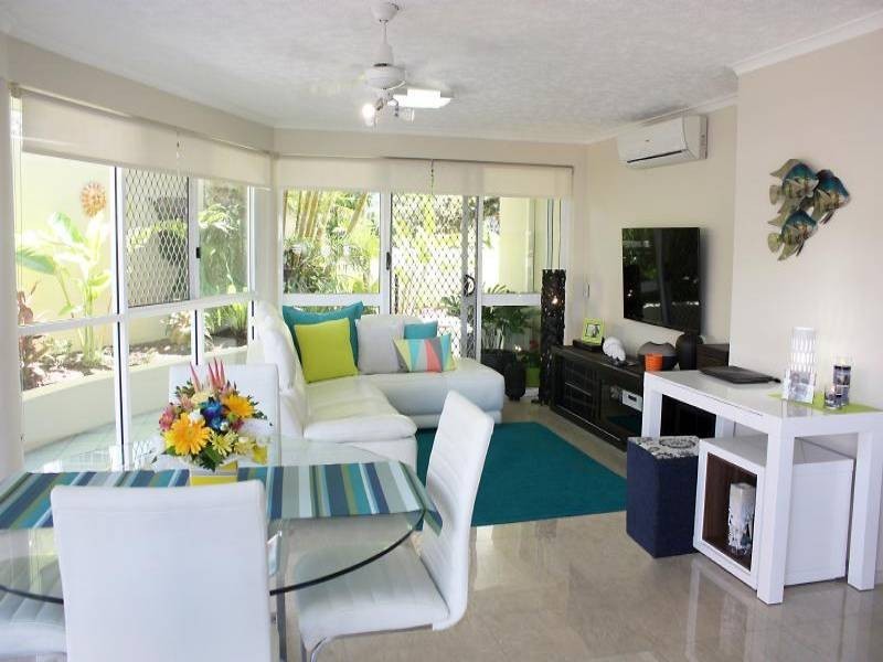 2/63 Lower Gay Terrace, Caloundra QLD 4551