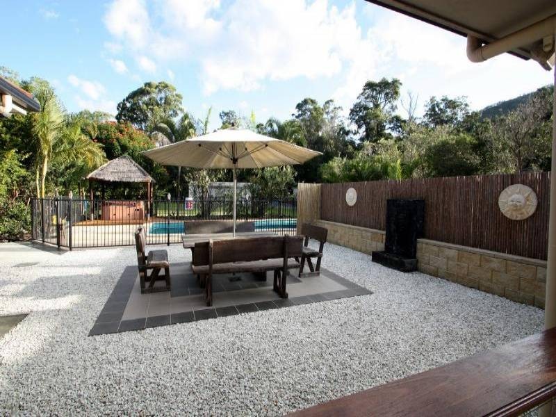 14 Bloomfield Place, Beerwah QLD 4519