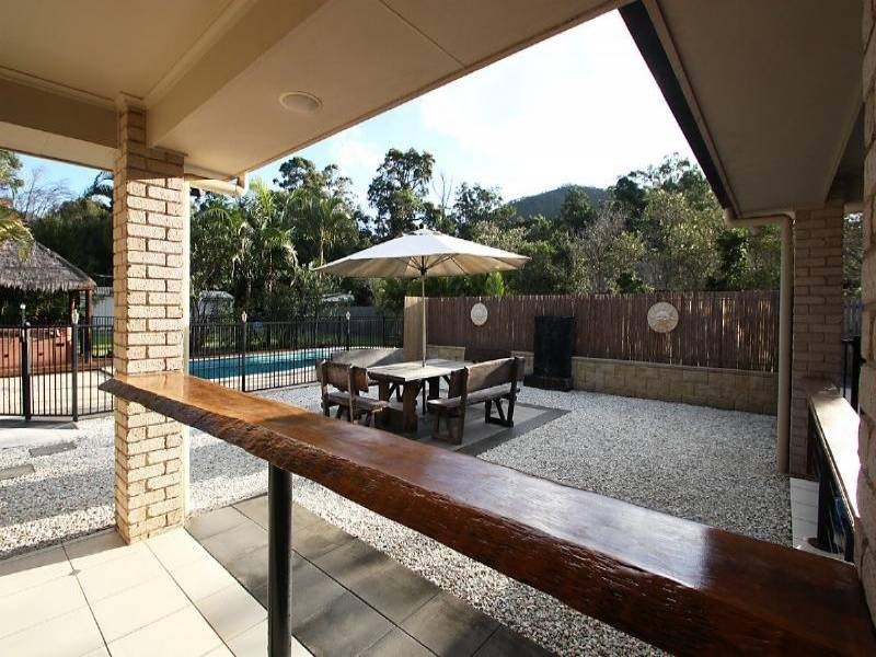 14 Bloomfield Place, Beerwah QLD 4519