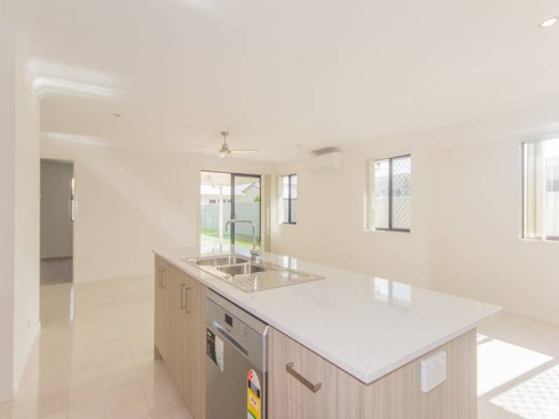 6 Tilney Street, Pelican Waters QLD 4551