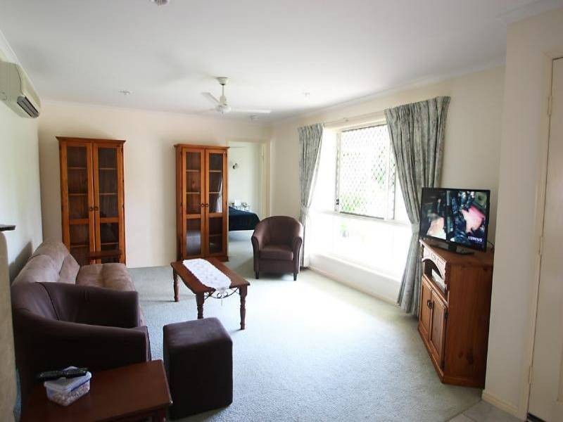 18 Kalowendha Av, Pelican Waters QLD 4551