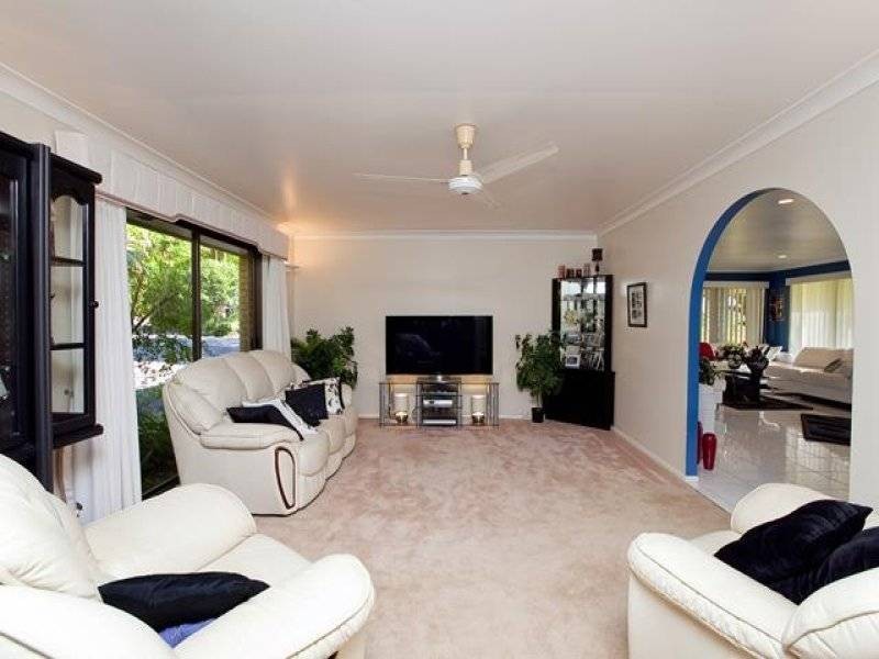 276 Barrs Road, Glass House Mountains QLD 4518