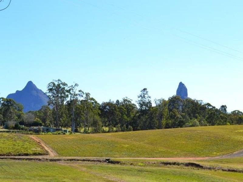 276 Barrs Road, Glass House Mountains QLD 4518