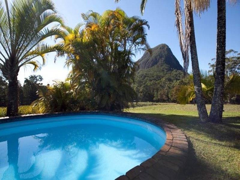 276 Barrs Road, Glass House Mountains QLD 4518