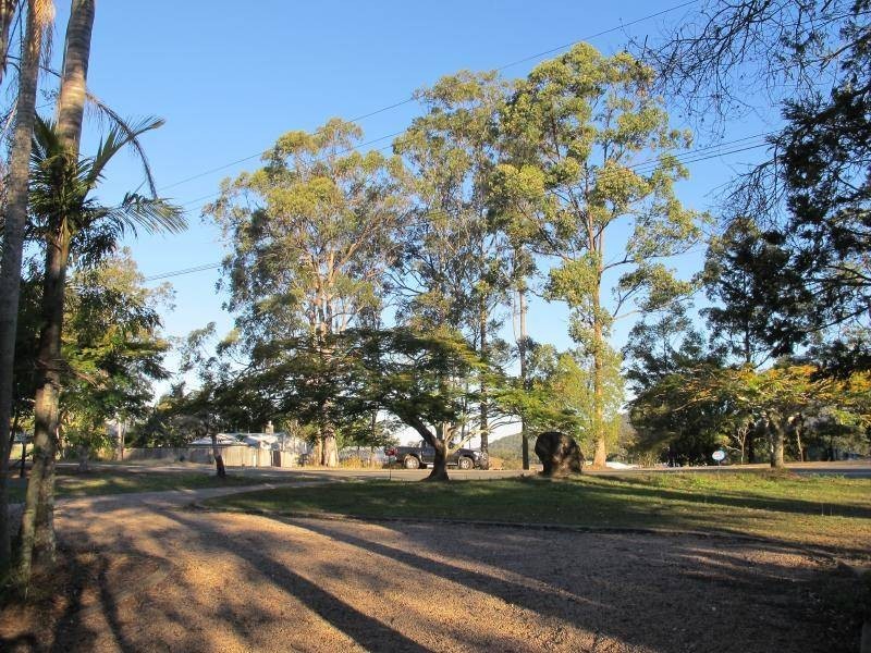 122 Sahara Road, Glass House Mountains QLD 4518