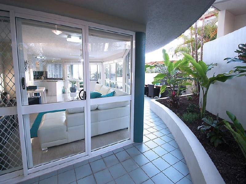 2/63 Lower Gay Terrace, Caloundra QLD 4551