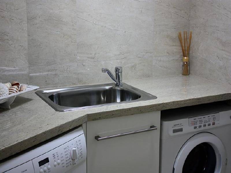 2/63 Lower Gay Terrace, Caloundra QLD 4551