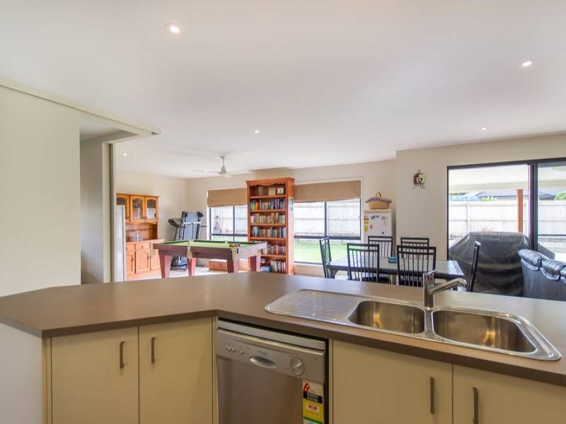 12 Usher Boulevard, Beerwah QLD 4519