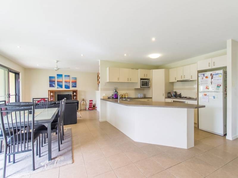 12 Usher Boulevard, Beerwah QLD 4519