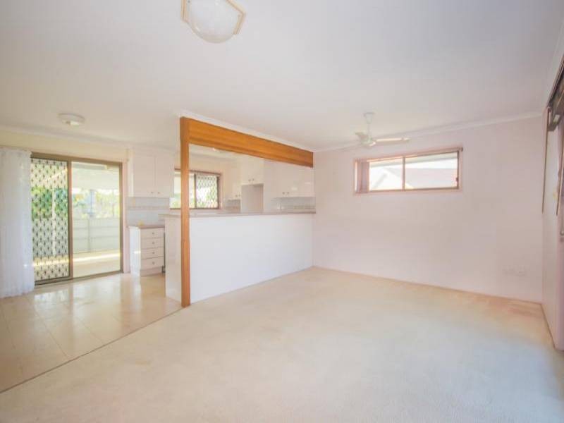 13 Ambako Place, Golden Beach QLD 4551