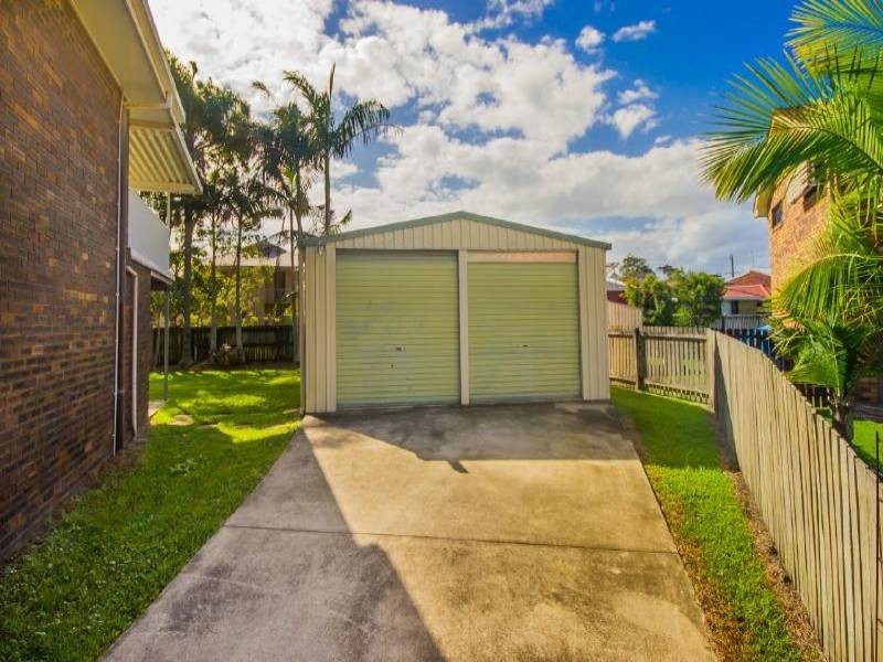 13 Ambako Place, Golden Beach QLD 4551
