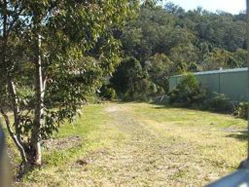 111 & 113 Jusfrute, West Gosford NSW 2250