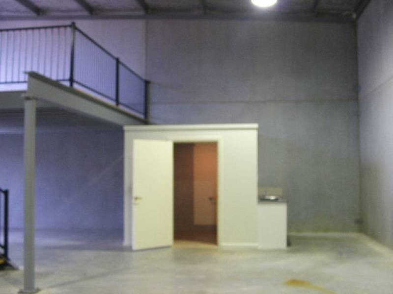 2/12 Donaldson Avenue, Wyong NSW 2259