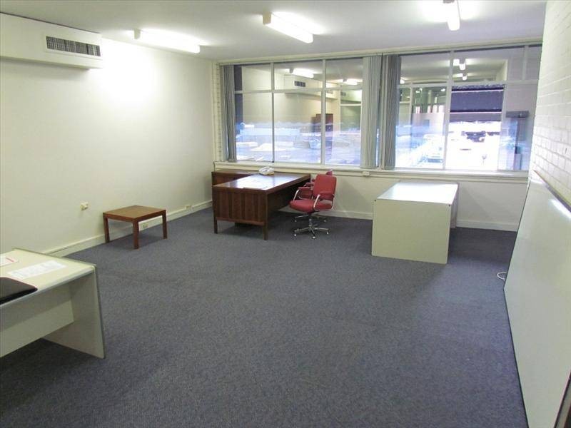 Upstairs/4 Baker, Gosford NSW 2250