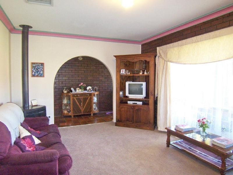 4 BYRNE STREET, Cootamundra NSW 2590