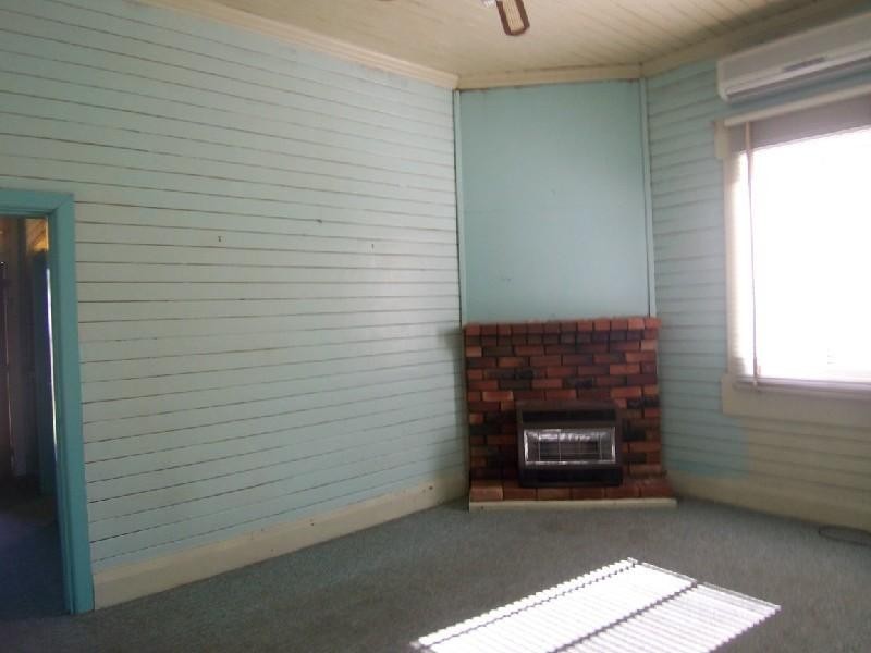 5 TEMORA STREET, Cootamundra NSW 2590