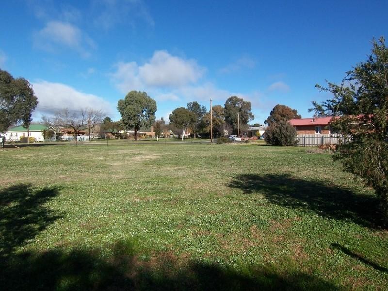 3 Jubilee Avenue (Lot 8), Cootamundra NSW 2590
