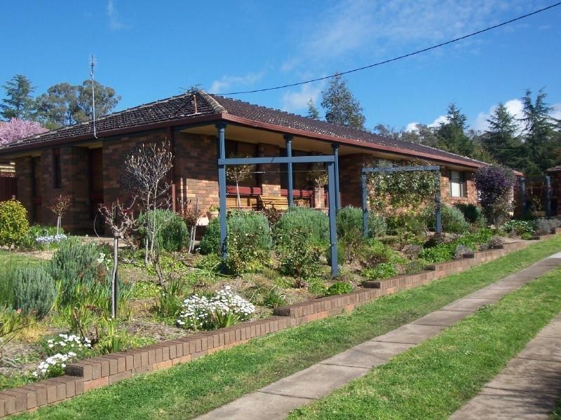 12 BYRNE STREET, Cootamundra NSW 2590