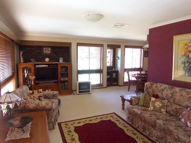 12 BYRNE STREET, Cootamundra NSW 2590