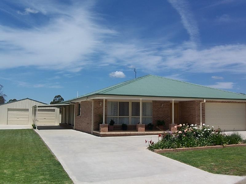 31 HAROLD CONKEY AVENUE, Cootamundra NSW 2590