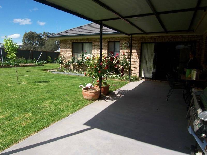 18 Matilda Avenue, Cootamundra NSW 2590