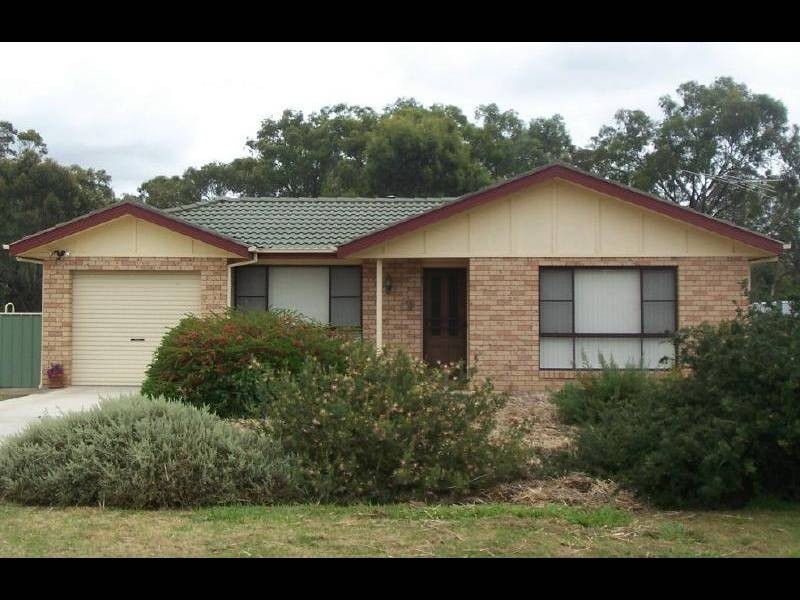 20 WOOD STREET, Temora NSW 2666