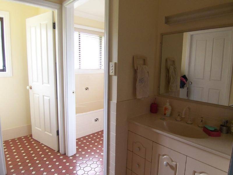 20 WOOD STREET, Temora NSW 2666