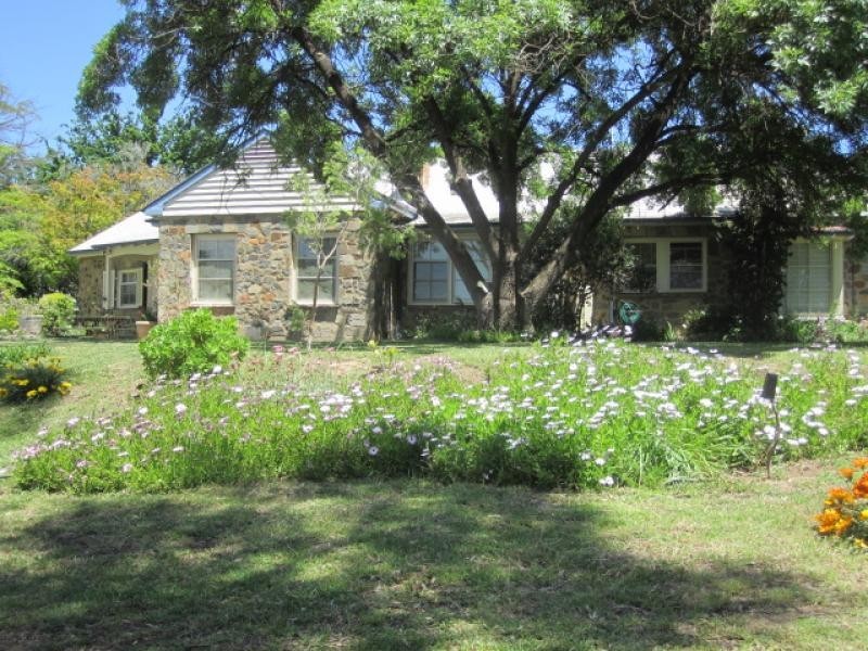 10 RICHARDS STREET, Cootamundra NSW 2590