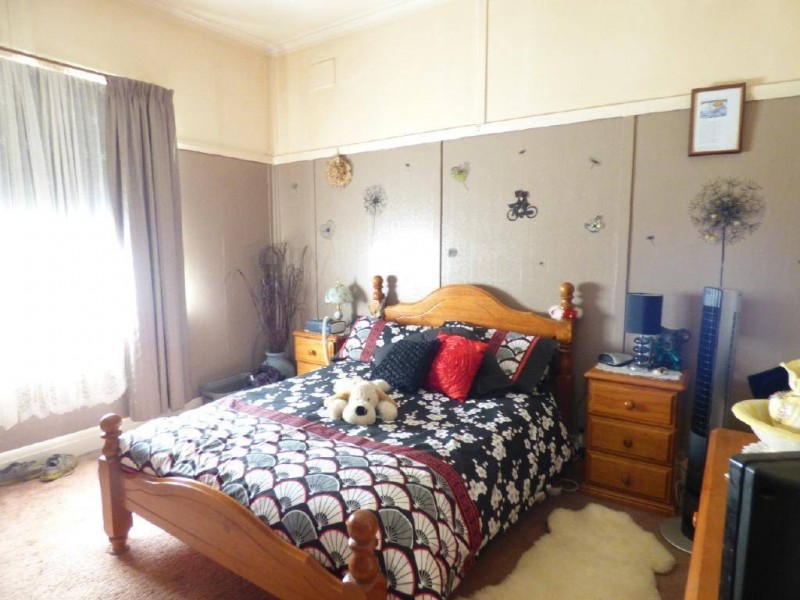 2 George Street, Wallendbeen NSW 2588