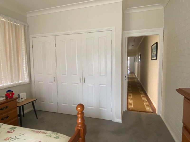 2/27 Cooper Street, Cootamundra NSW 2590