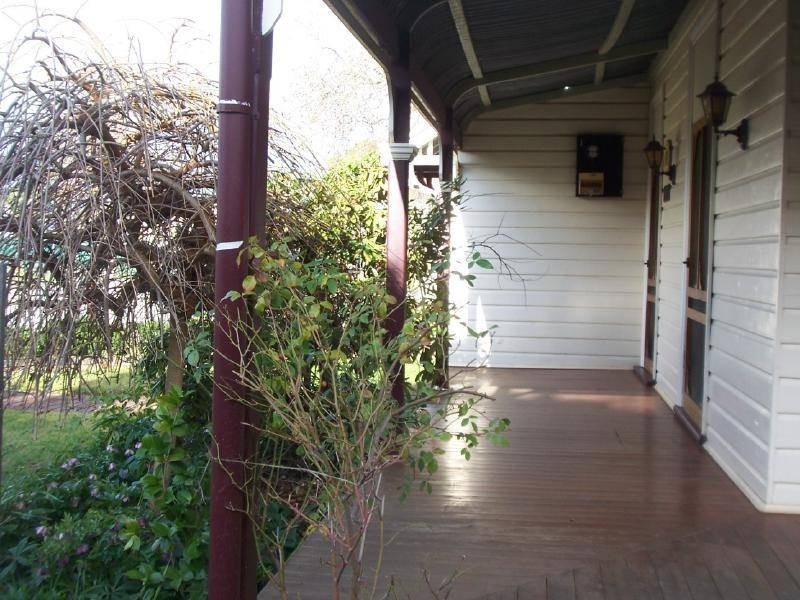 69 Parker Street, Cootamundra NSW 2590