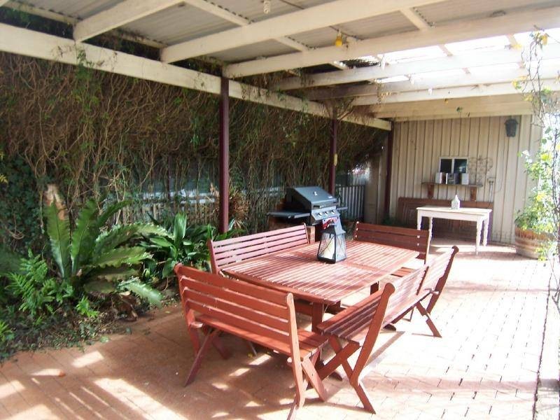 69 Parker Street, Cootamundra NSW 2590
