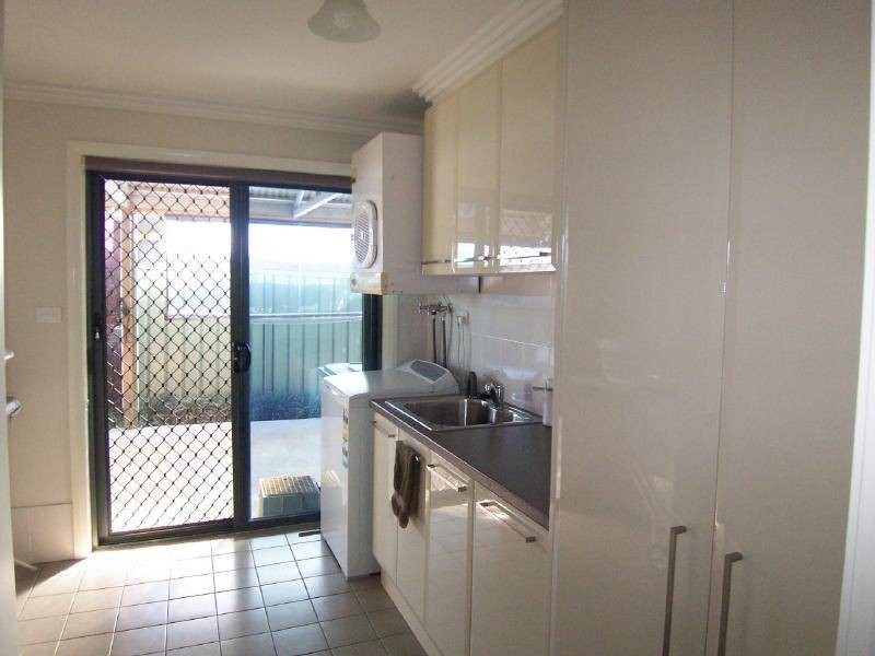 22 Pinkstone Avenue, Cootamundra NSW 2590