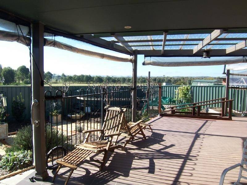 22 Pinkstone Avenue, Cootamundra NSW 2590