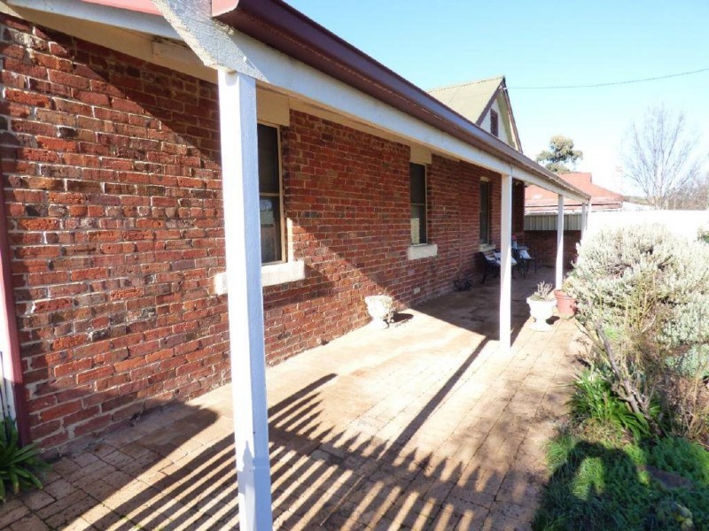 48 Hay Street, Cootamundra NSW 2590