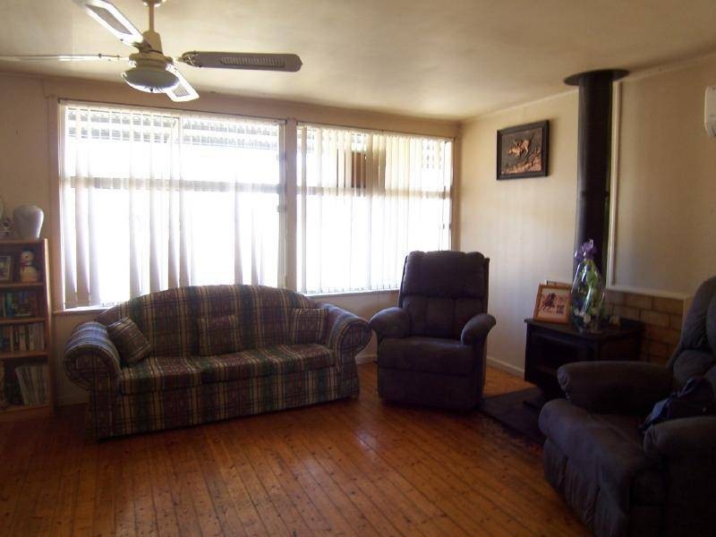 169 Old Wallendbeen Road, Stockinbingal NSW 2725