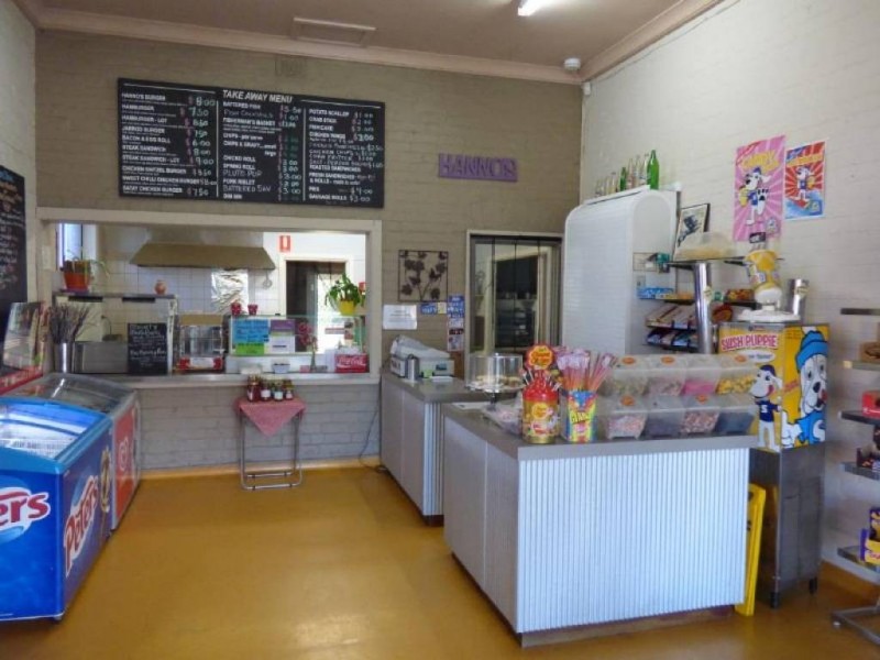 14 Gundagai Road, Cootamundra NSW 2590