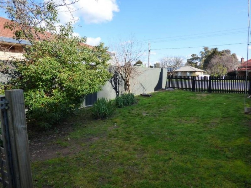 14 Gundagai Road, Cootamundra NSW 2590