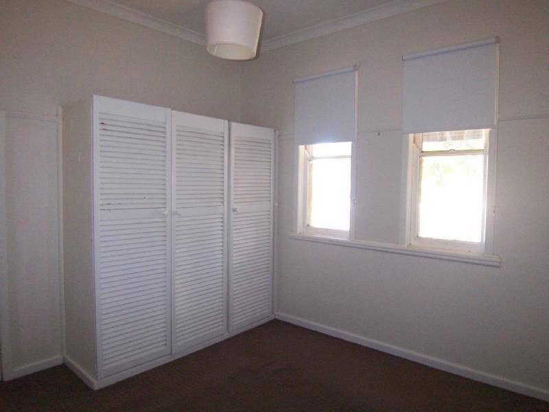 1 Renehan Street, Cootamundra NSW 2590