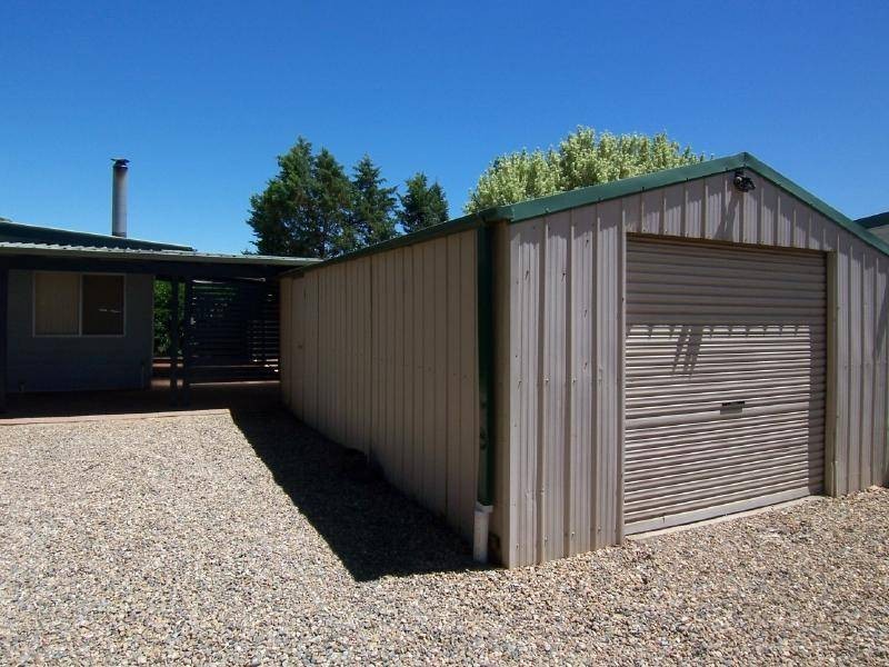 1 Renehan Street, Cootamundra NSW 2590