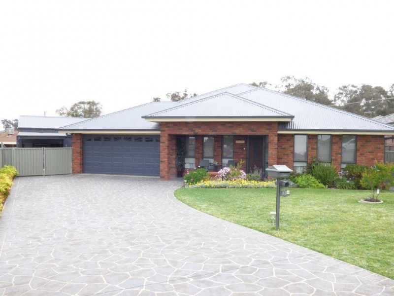 10 Bethany Place, Cootamundra NSW 2590