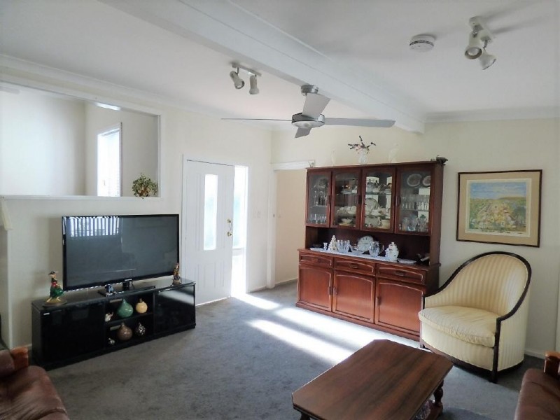 48 Centenary Avenue, Cootamundra NSW 2590