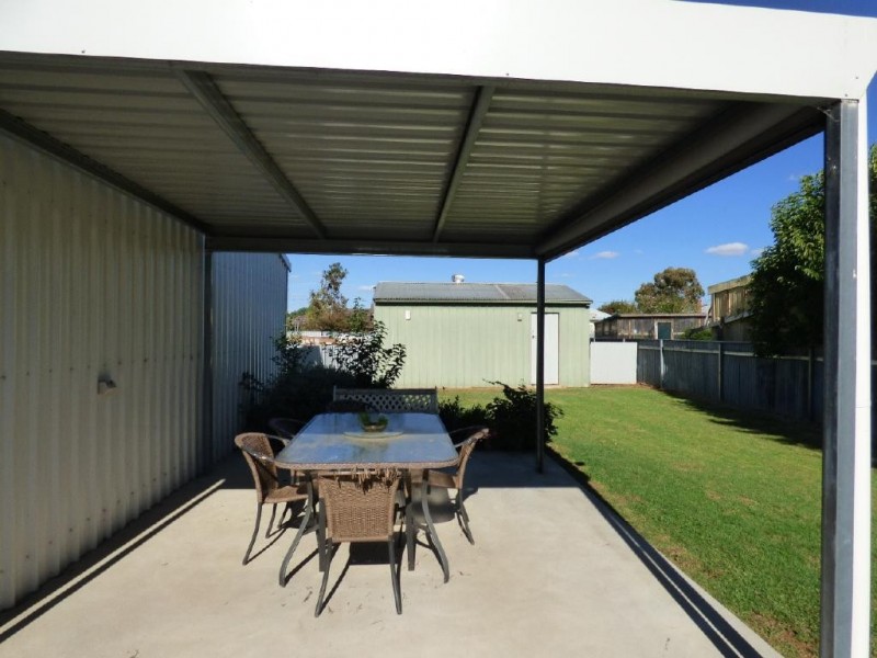 48 Centenary Avenue, Cootamundra NSW 2590