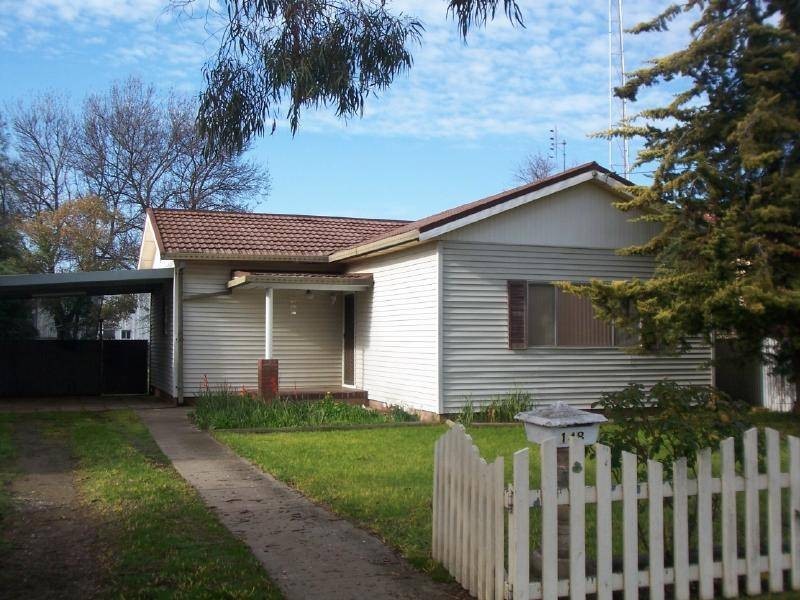 148 Sutton Street, Cootamundra NSW 2590