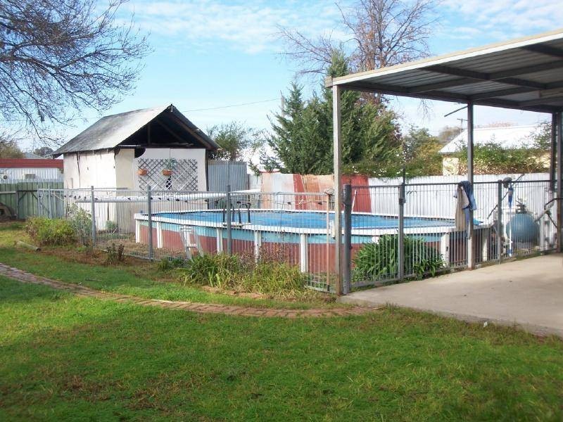 148 Sutton Street, Cootamundra NSW 2590